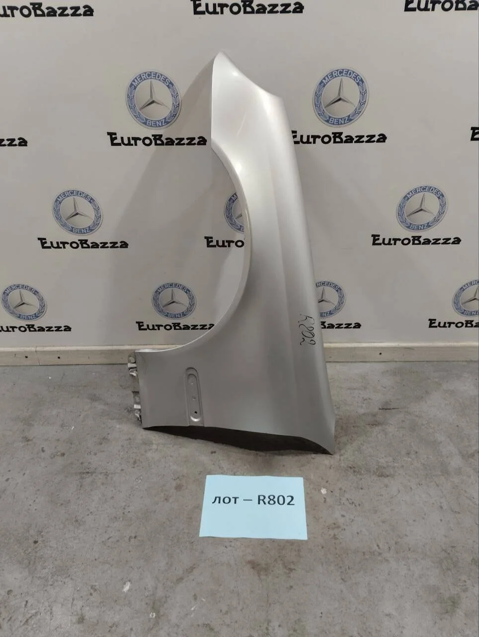 Крыло переднее левое Mercedes W203