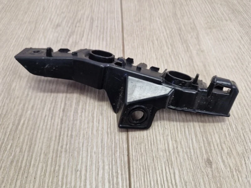 Направляющая бампера VW Tiguan 2 2018- AD1