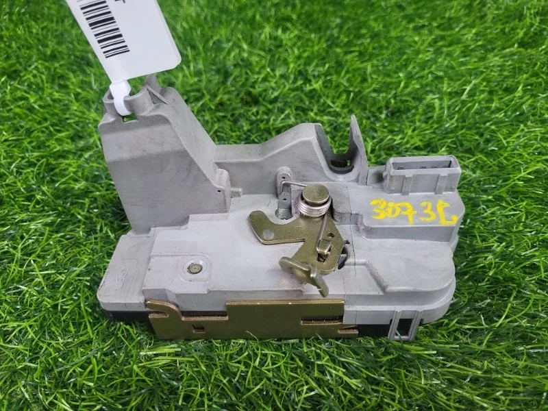 Замок двери Peugeot 307 5d 9137E4 TU5JP4, задний левый