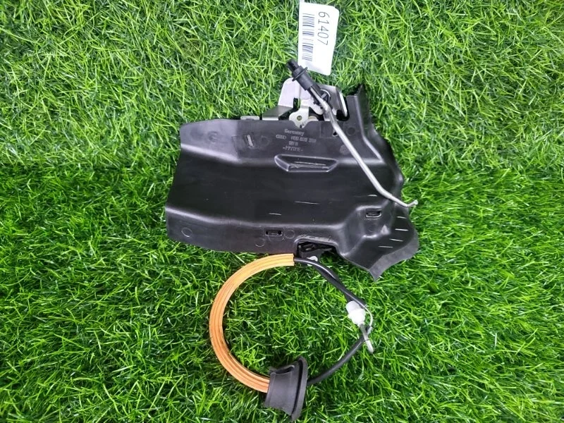 Замок двери Audi A4 2004 8E0839016C B6 AMB 1.8T, задний правый