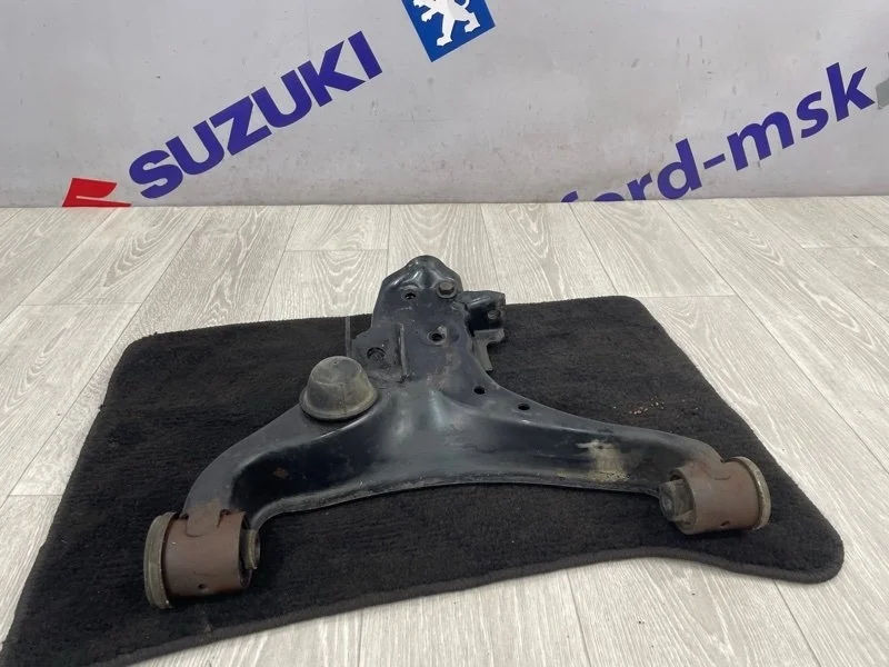 Рычаг подвески Mitsubishi Pajero 2009 V93W