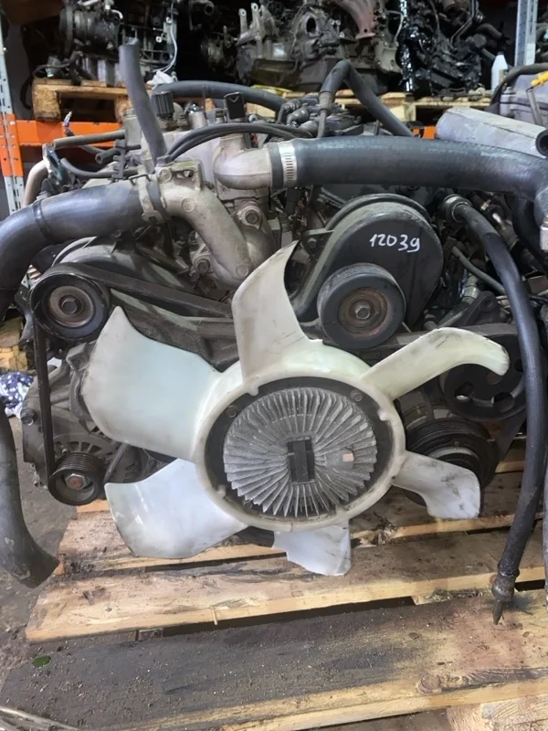 Двигатель Mitsubishi Montero 6G75 V60-V70 6G75 3.8