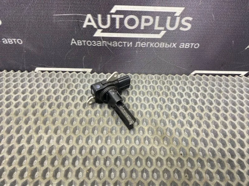 Датчик расхода воздуха Toyota Camry 2220431020 XV40 2.4 2AZ-FE