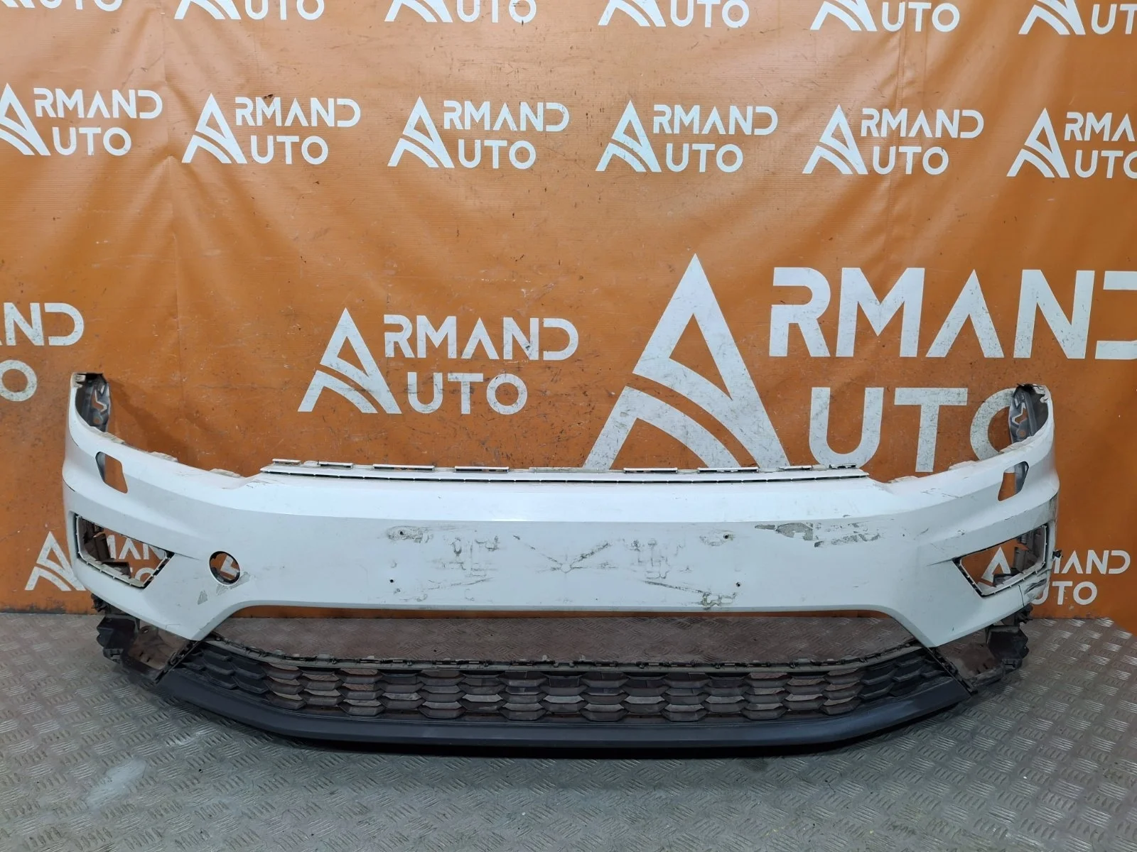 Бампер Volkswagen Tiguan 2016-2020