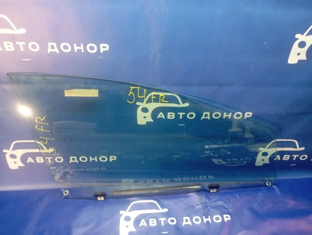 стекло TOYOTA AVENSIS ZRT272 -