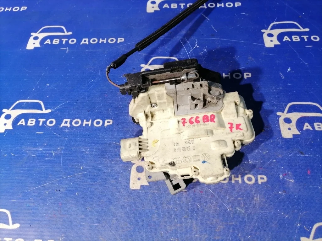 замок двери VOLKSWAGEN PASSAT 3C2 BWA
