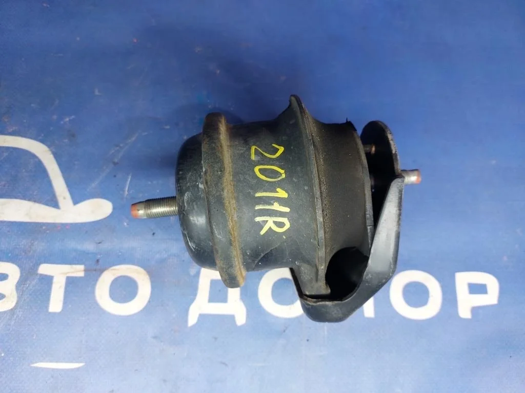 подушка двигателя NISSAN FUGA GY50 VK45DE