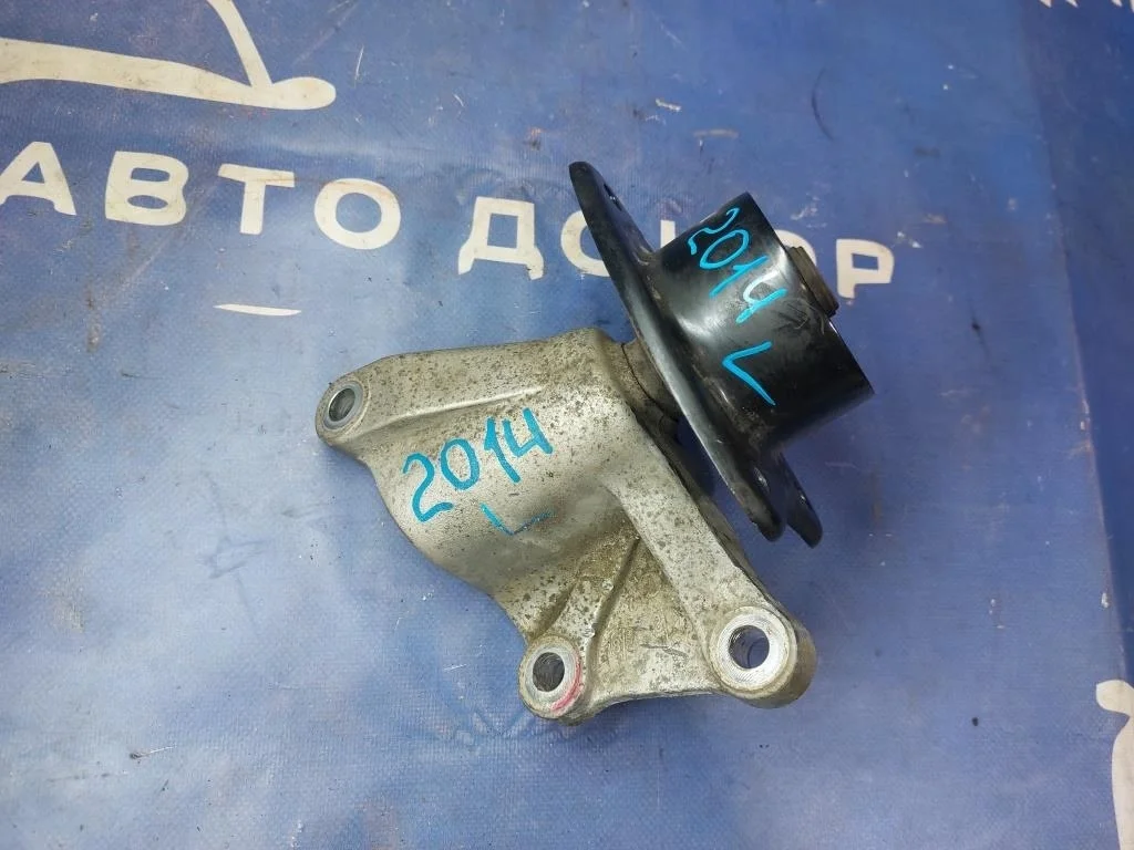 подушка двигателя MITSUBISHI COLT Z23W 4A91