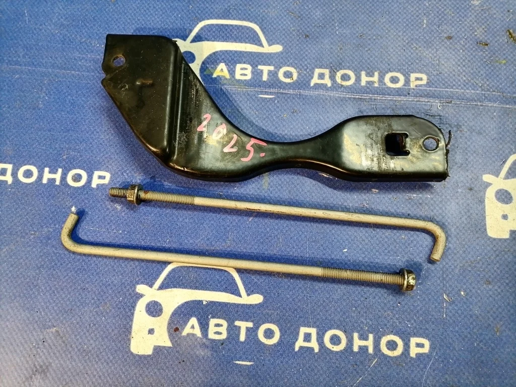 крепление аккумулятора HONDA ACCORD CL9 K24A