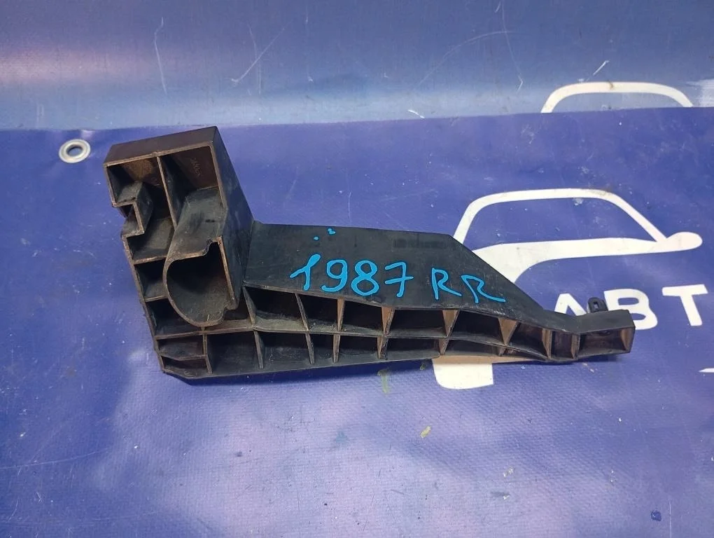 крепление бампера SUZUKI ESCUDO TD54W J20A