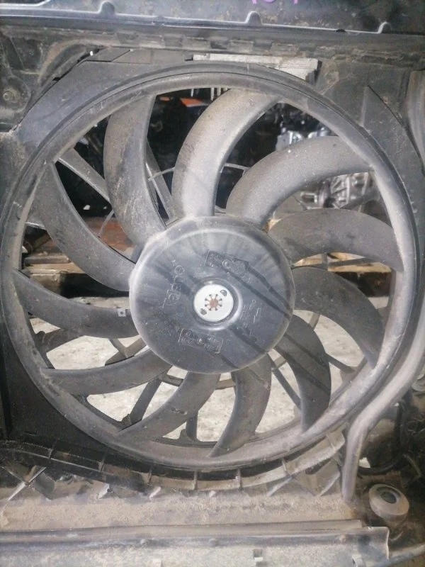 Вентилятор Audi A4 2003 8E5