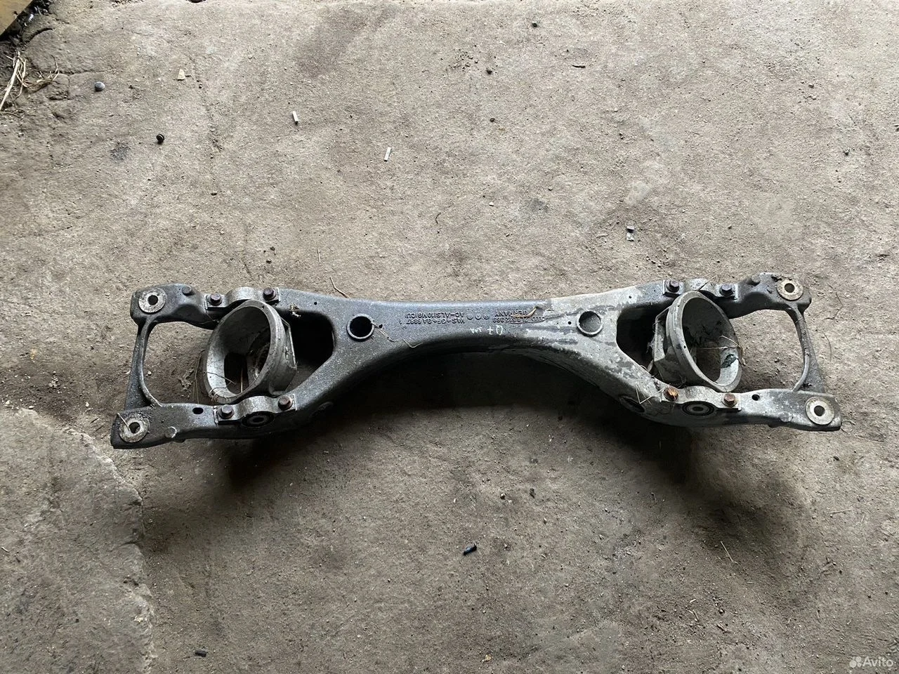 Подрамник задний ауди ку7