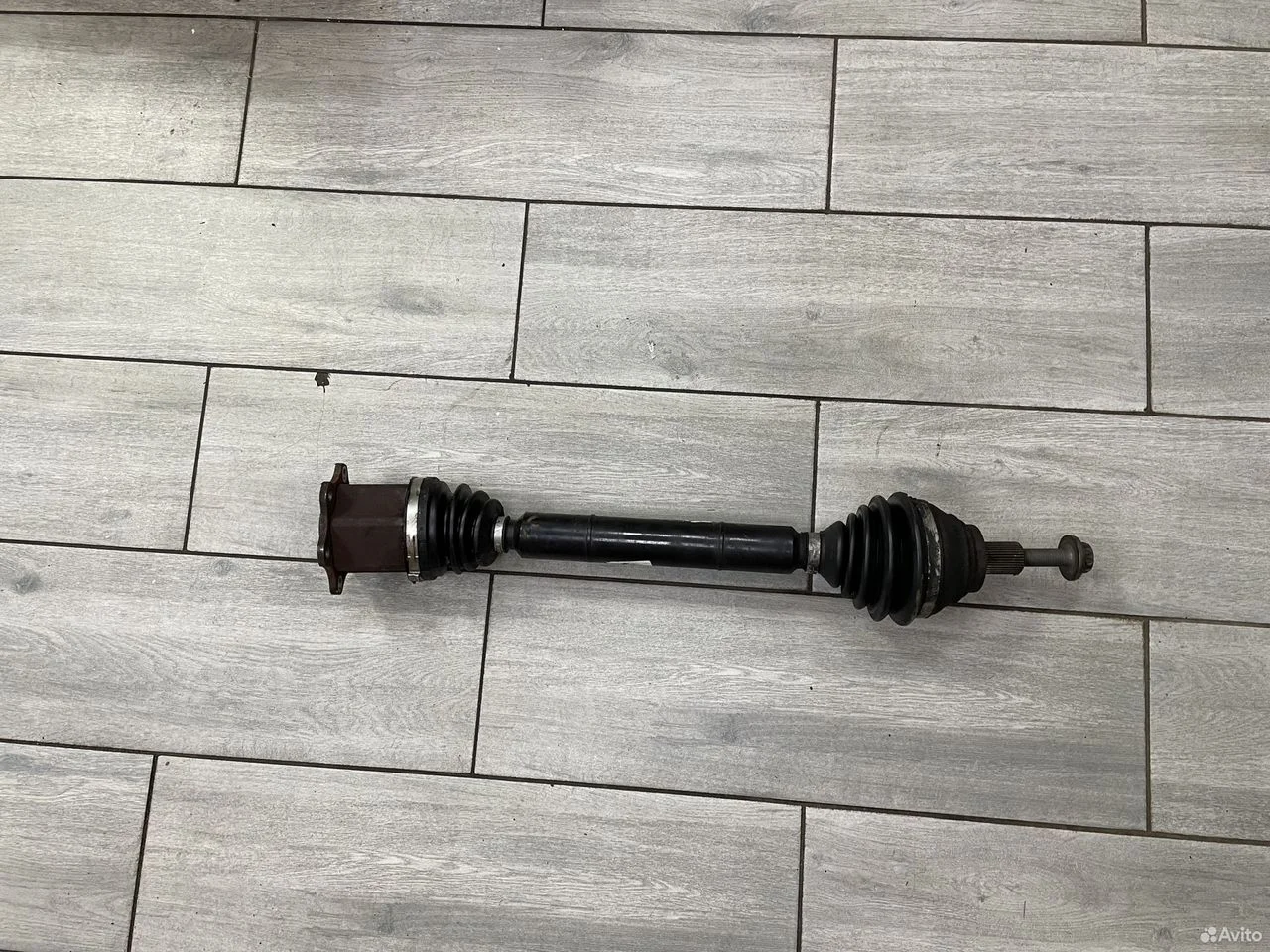 Привод правый vw passat b6 1k0407272fs