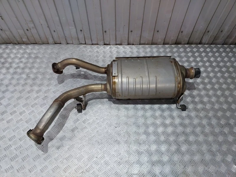 Средняя часть глушителя Toyota Land Cruiser 2014 J200