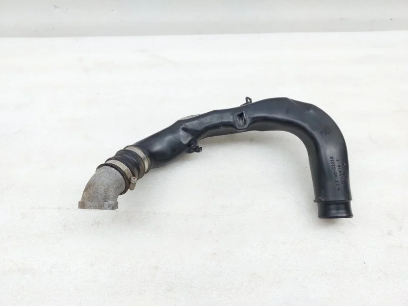 Патрубок интеркулера Toyota Land Cruiser 2014 J200