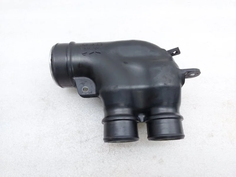 Патрубок интеркулера Toyota Land Cruiser 2014 J200