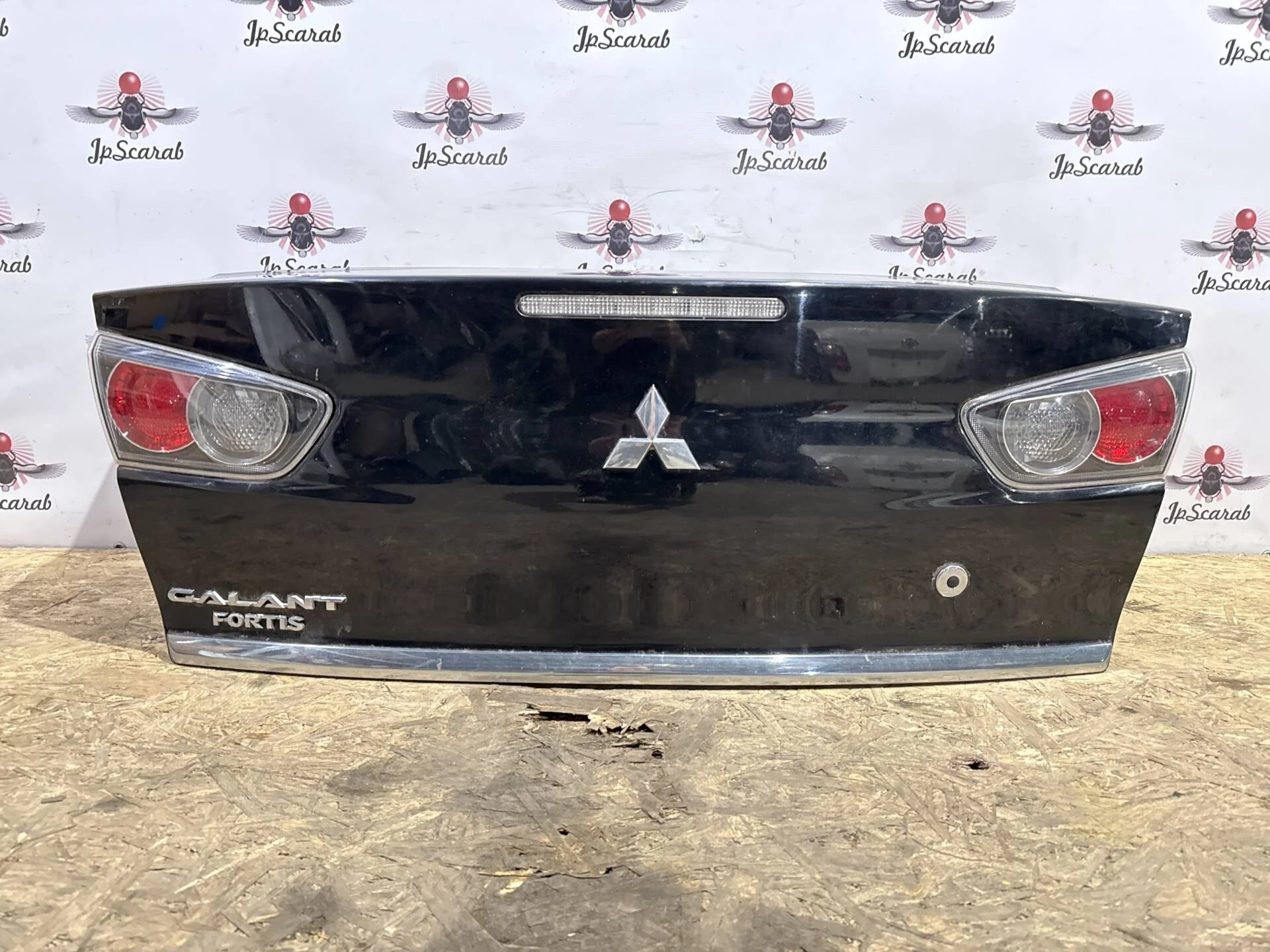 Крышка багажника Mitsubishi Lancer 10 CY