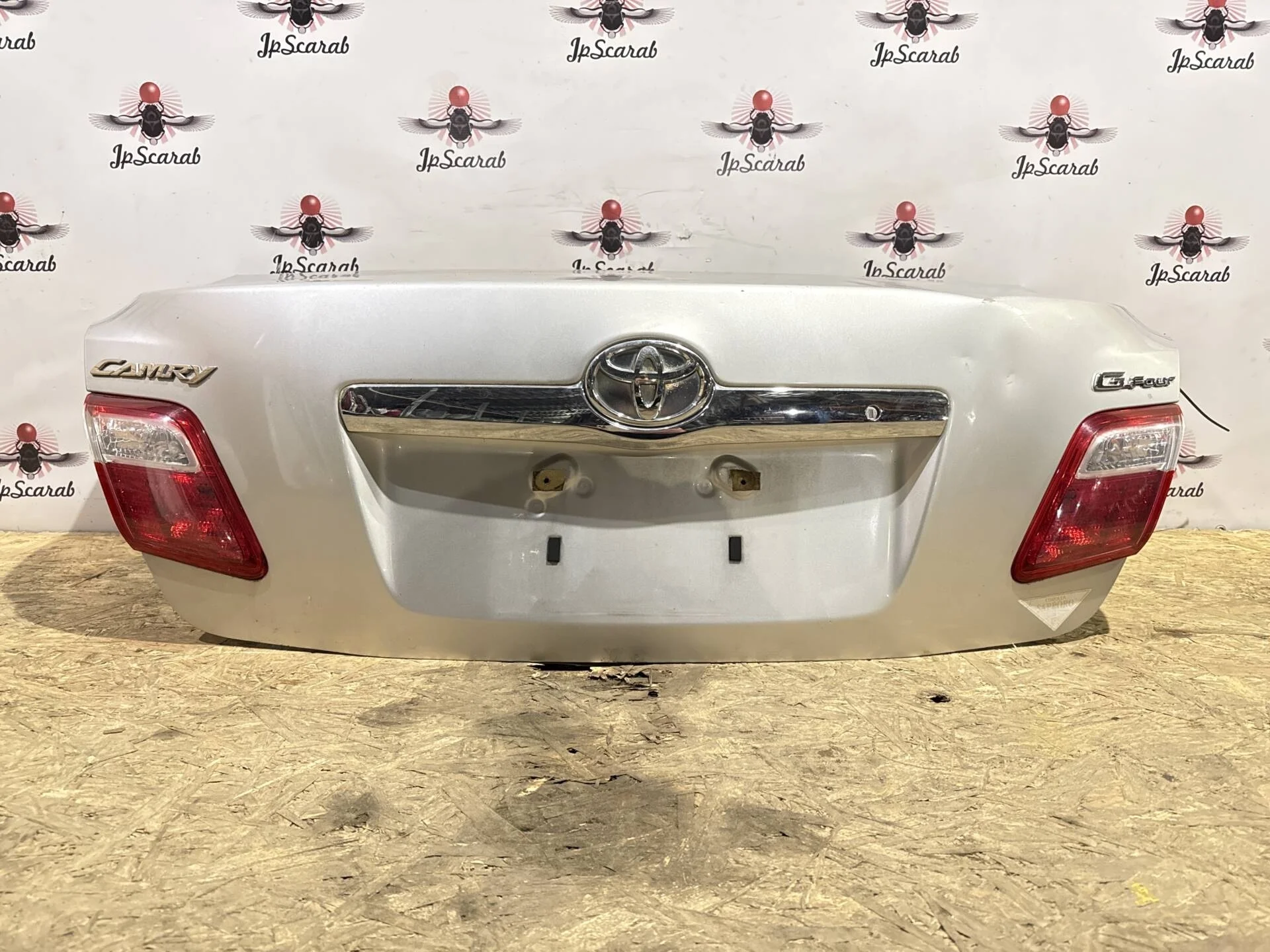 Крышка багажника Toyota Camry ACV40, GSV40