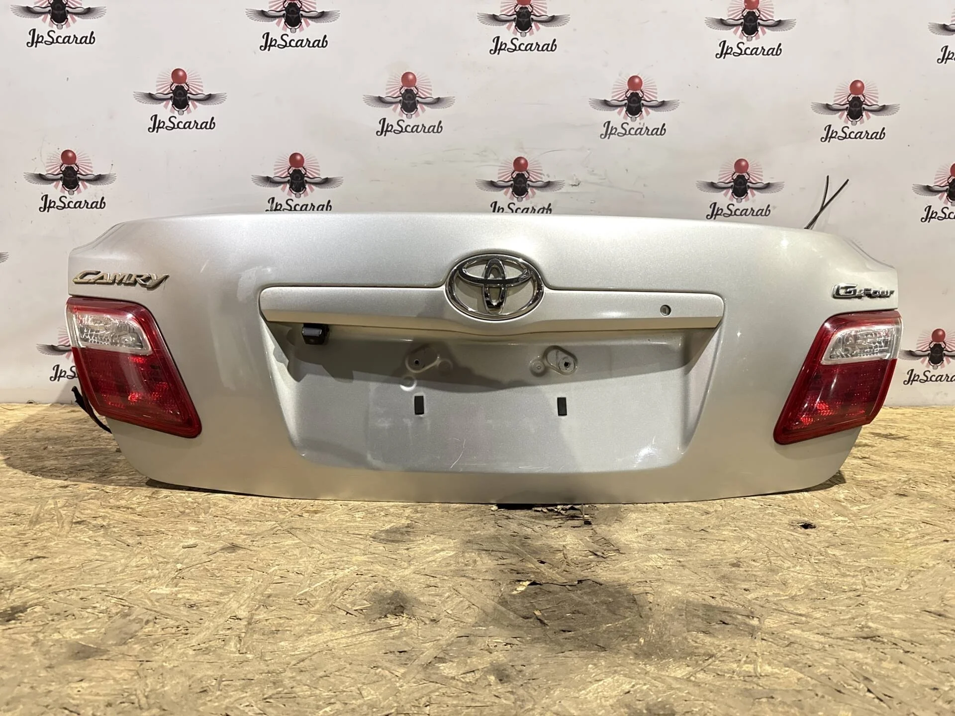 Крышка багажника Toyota Camry ACV40, GSV40