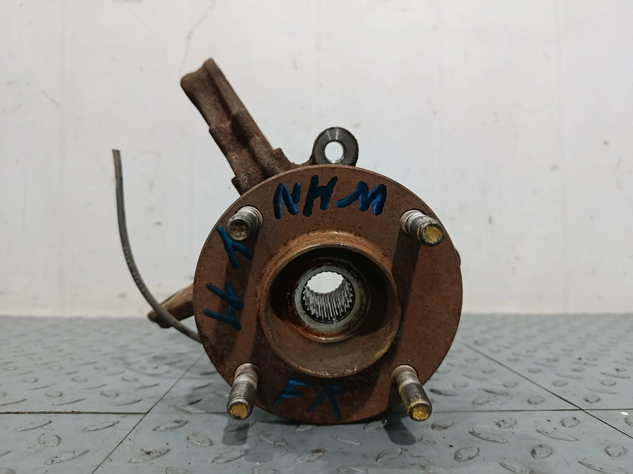 СТУПИЦА NISSAN MAZDA ПЕРЕД ПРАВО 400144M400