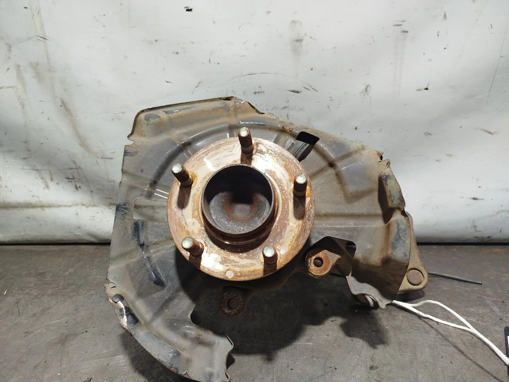 СТУПИЦА MAZDA ЗАД ПРАВО GS1D2611XC