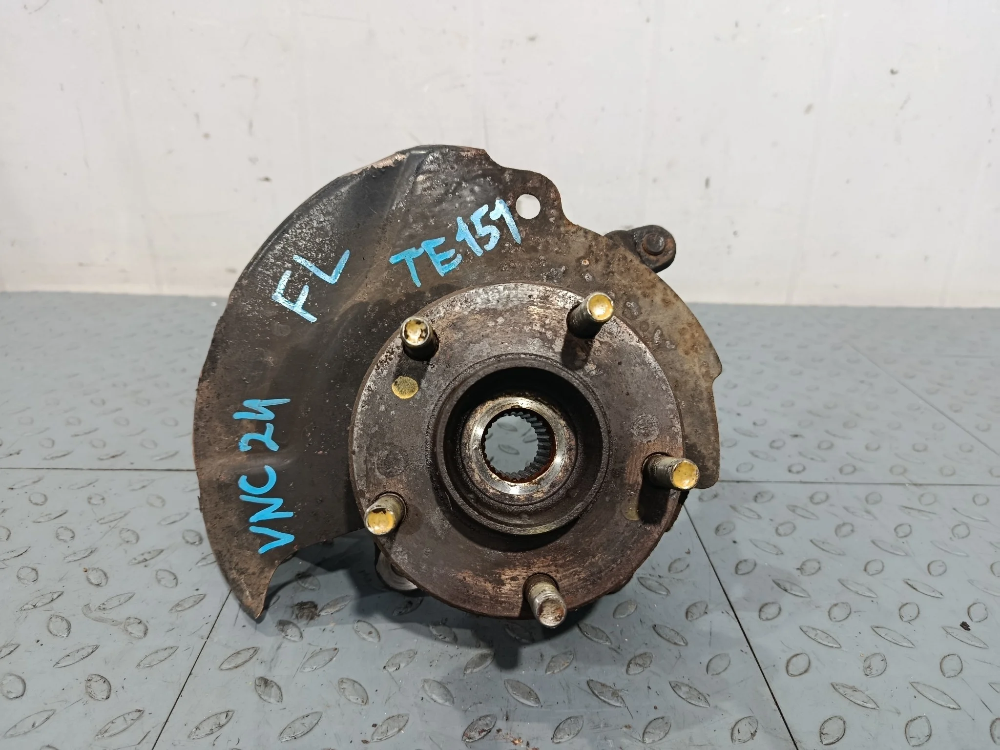 СТУПИЦА NISSAN SERENA PC24 PNC24 RC24 TC24 TNC24 VC24 VNC24 ПЕРЕДНЯЯ ЛЕВАЯ ABS 2WD 4WD 400154N000