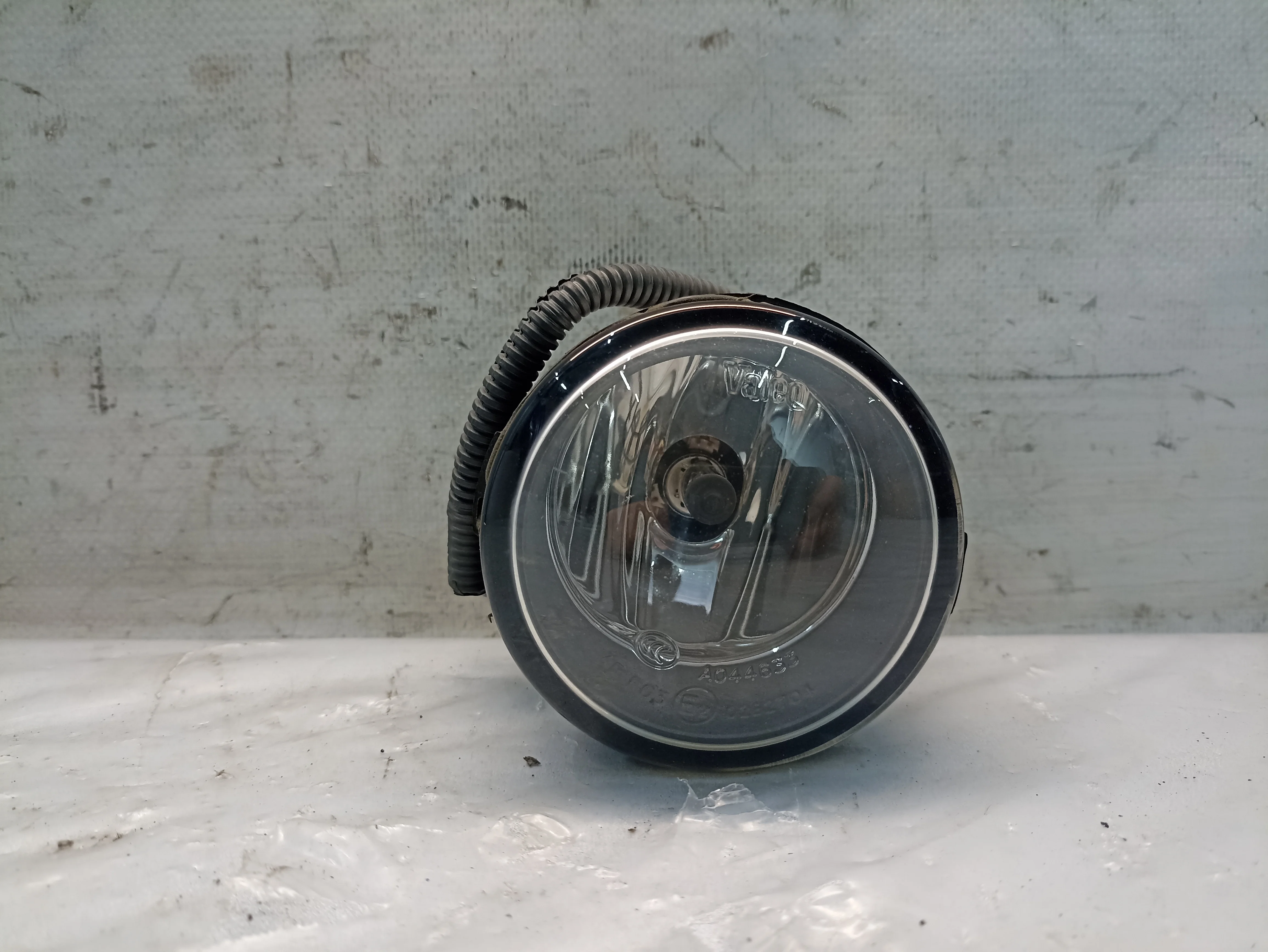 ТУМАНКА NISSAN INFINITI VOLVO SUZUKI ... QX56 QX80 SERENA SKYLINE TIIDA TIIDA LATIO X-TRAIL ... Y51 Y62 YF15 Z12 Z51 Z62 ZE11 2704 ЛЕВАЯ ПРАВАЯ 261508990B KB567Z(2)