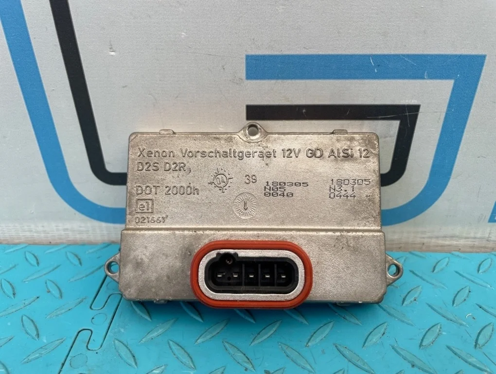 Блок розжига ксенона Audi A8 2005 4E0907476 D3 BFM 4.2