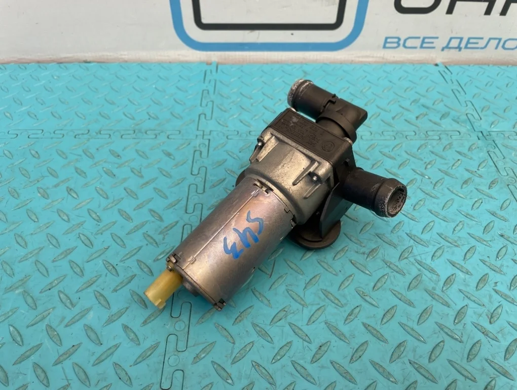 Насос водяной электрический Bmw 3-Series 2006 64116928246 E90 N46B20B 2.0