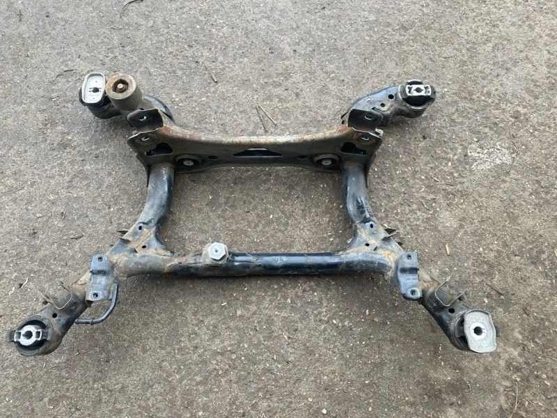 Подрамник Audi Q7 2022 4M0505235BT 4M, задний
