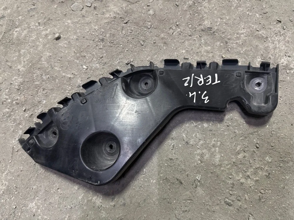 Кронштейн бампера Nissan Terrano 2017 8522100Q0A D10 F4R, задний левый
