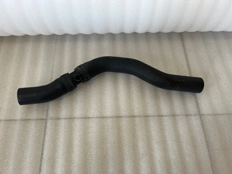 ПАТРУБОК ОХЛАЖДЕНИЯ Mitsubishi Outlander 3 2013 2014 2015 2016 2017 2018 2019 2020 2021 2022 2023 2024 1370A878 GF