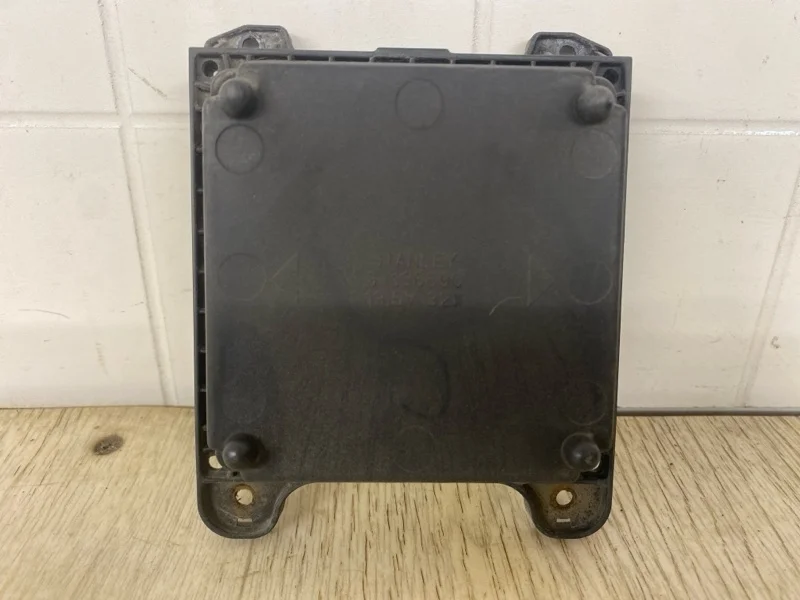 БЛОК РОЗЖИГА MITSUBISHI PAJERO SPORT 3 2017- 8301B914 KS1W 4N15