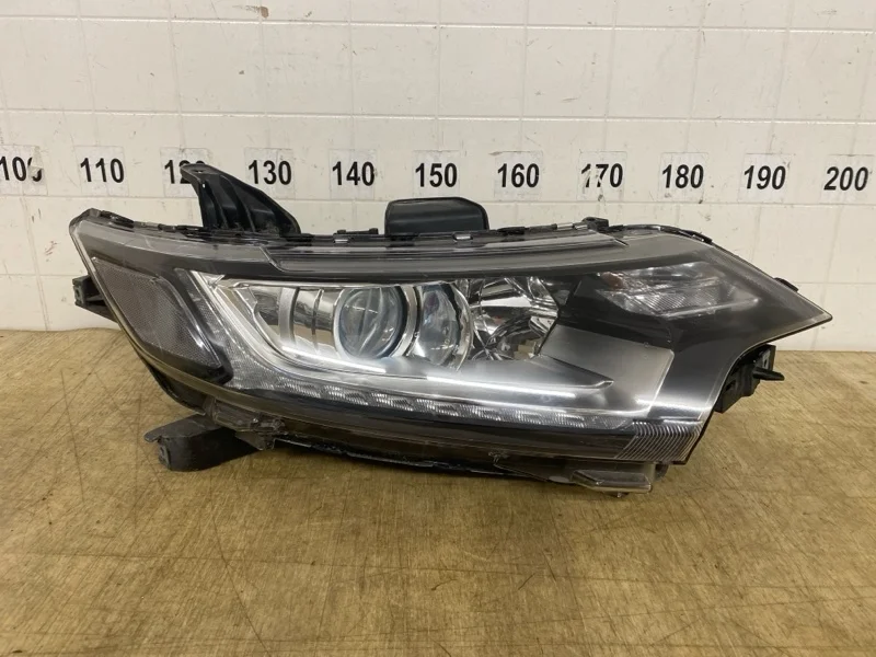 ФАРА MITSUBISHI OUTLANDER 3 2015 2016 2017 2018 2019 2020 2021 8301C854 GF, передняя правая