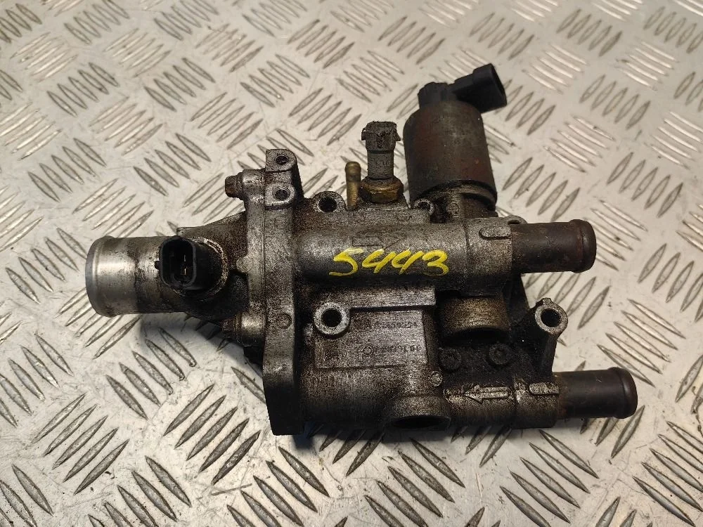 Корпус термостата Opel Astra H