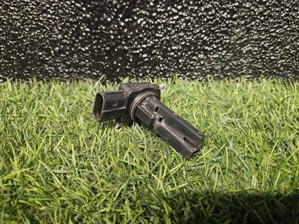 Датчик расхода воздуха на Camry 40 2.4 AT