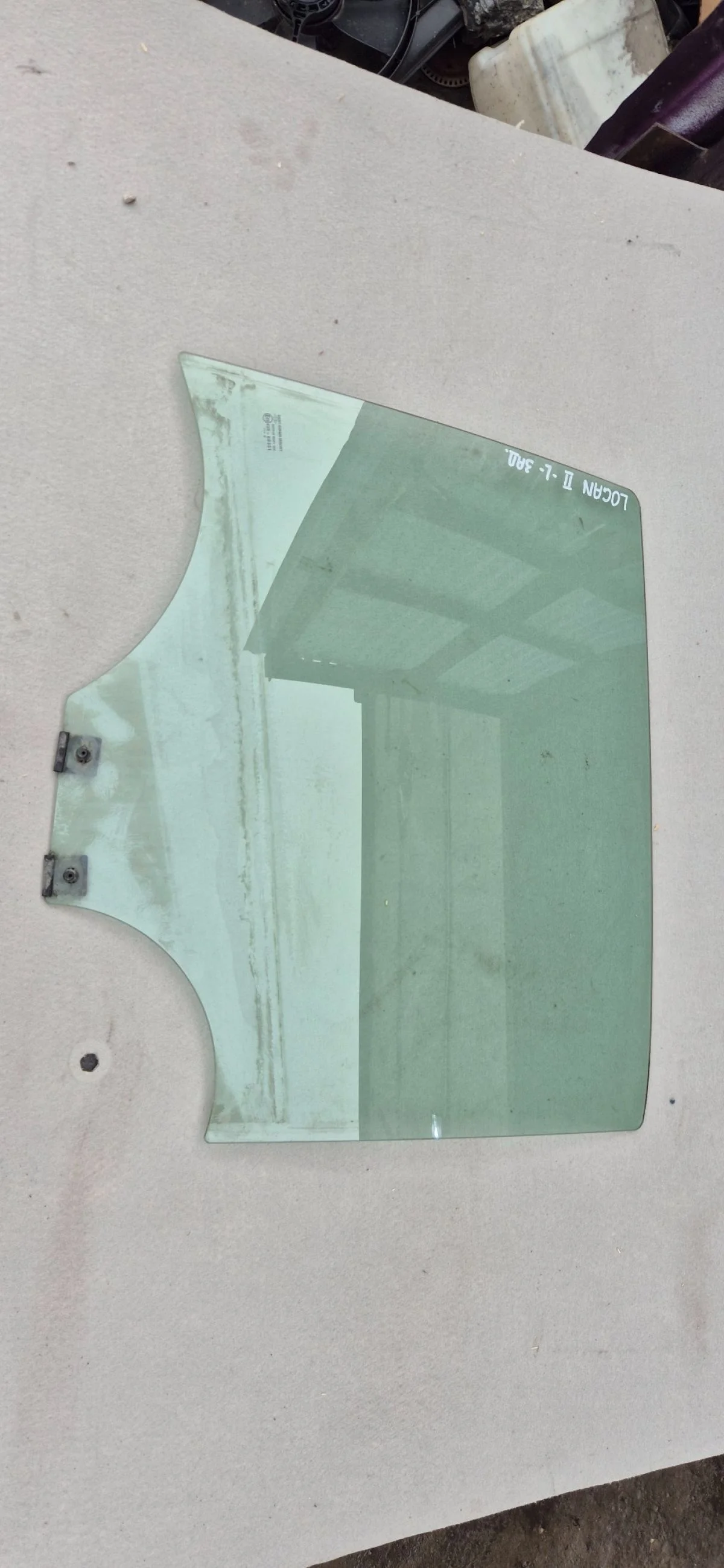 Стекло двери задней левой для Renault Logan II 2