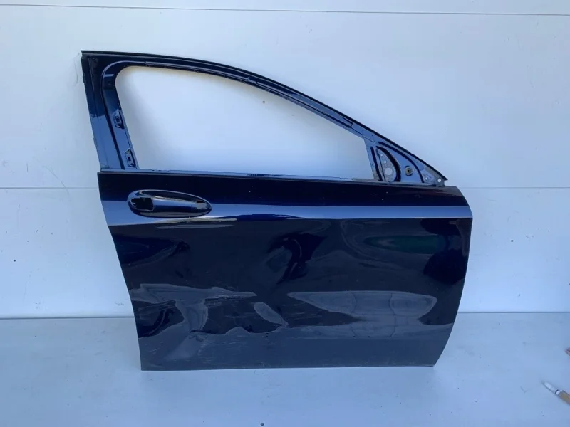 Дверь Mercedes-Benz GLA-klasse 2013-2017 A1567200205 X156, передняя правая