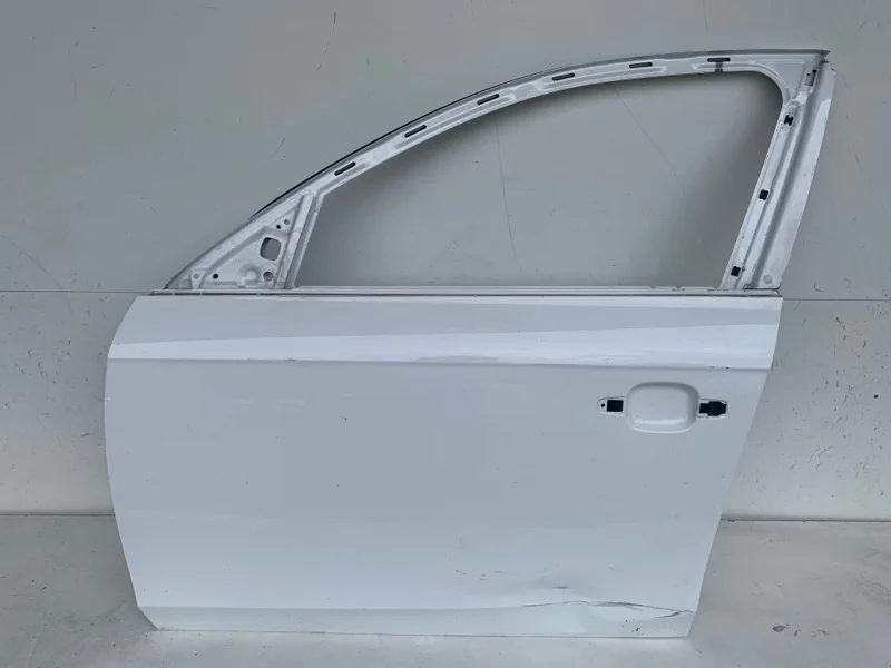 Дверь Audi A4 2011-2015 8K0831051 B8, передняя левая
