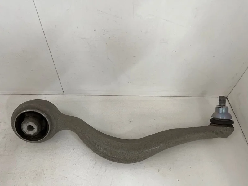 Рычаг подвески Mercedes-Benz E-Klasse 2016-2021 2053301305 W213, передний левый