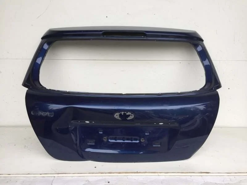 Дверь багажника Kia Ceed 2006-2012 737001H000 1, задняя