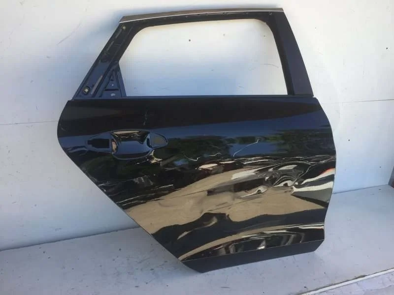 Дверь Kia K5 2020-2021 77004L2000 3, задняя правая