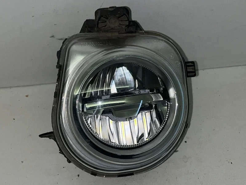 Фара противотуманная Bmw X5 2013-2018 63177317251 F15, передняя левая