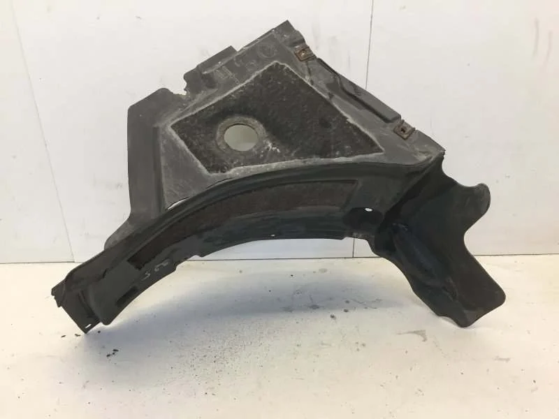 Подкрылок Audi A6 2011-2018 4G0853888C C7, передний правый