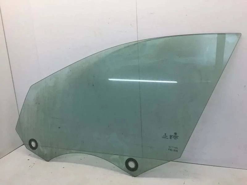 Стекло двери BMW 6 series 2020-2022 51337379829 G32/G33, переднее левое