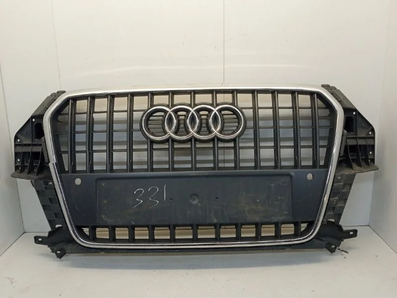 Решётка радиатора Audi Q3 2011-2018 8U0853653 1, передняя