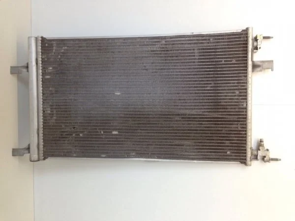 Радиатор кондиционера Chevrolet Cruze 2009-2015 13377763 1, передний