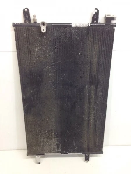 Радиатор кондиционера Audi A6 2004-2011 4F0260401Q C6, передний