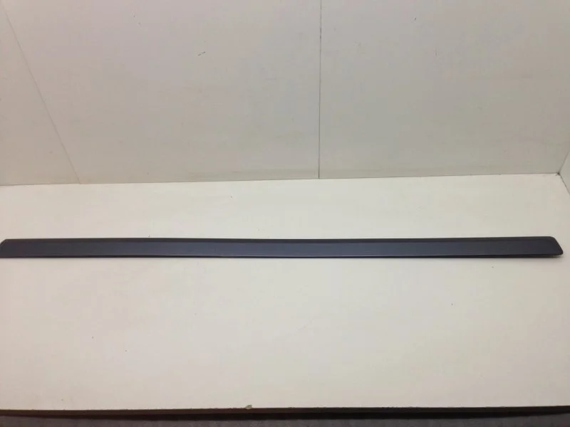 Накладка на дверь Skoda Octavia 2008-2013 1Z0853517A 2, передняя левая