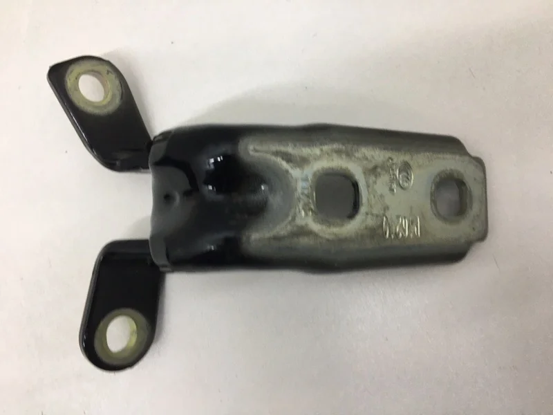 Петля двери верхняя Chevrolet Camaro 2015-2018 6